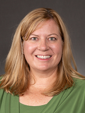 jennifer hellier professional headshot
